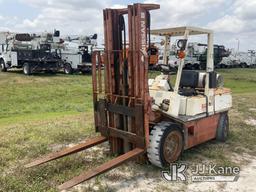 (Westlake, FL) 1990 Nissan M-C607 Pneumatic Tired Forklift Runs, Moves and Operates) (LPG Tank Inclu