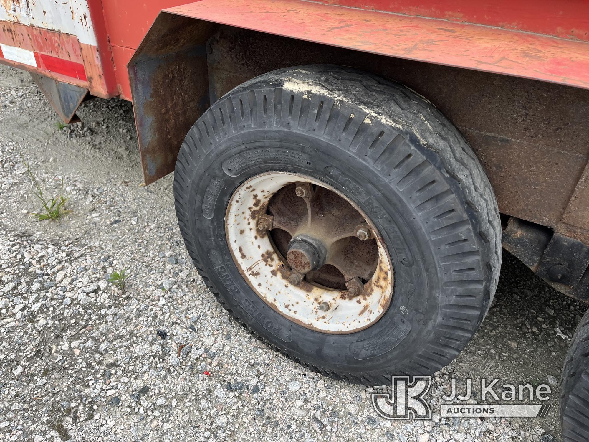 (Chester, VA) 1976 Dixie T/A Material Trailer