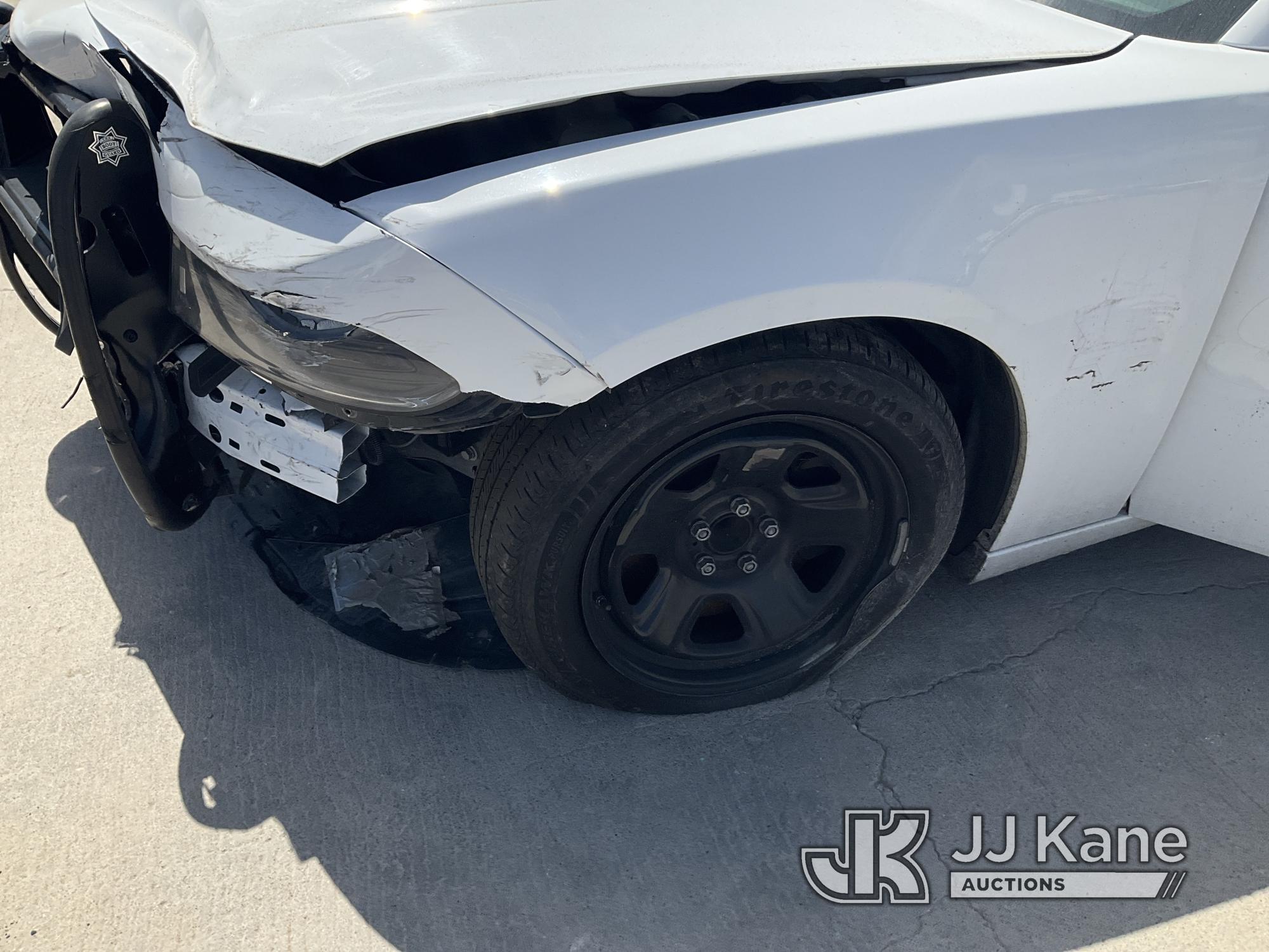 (Dixon, CA) 2019 Dodge Charger Police Package 4-Door Sedan Not Running. Wrecked) (Airbags deployed