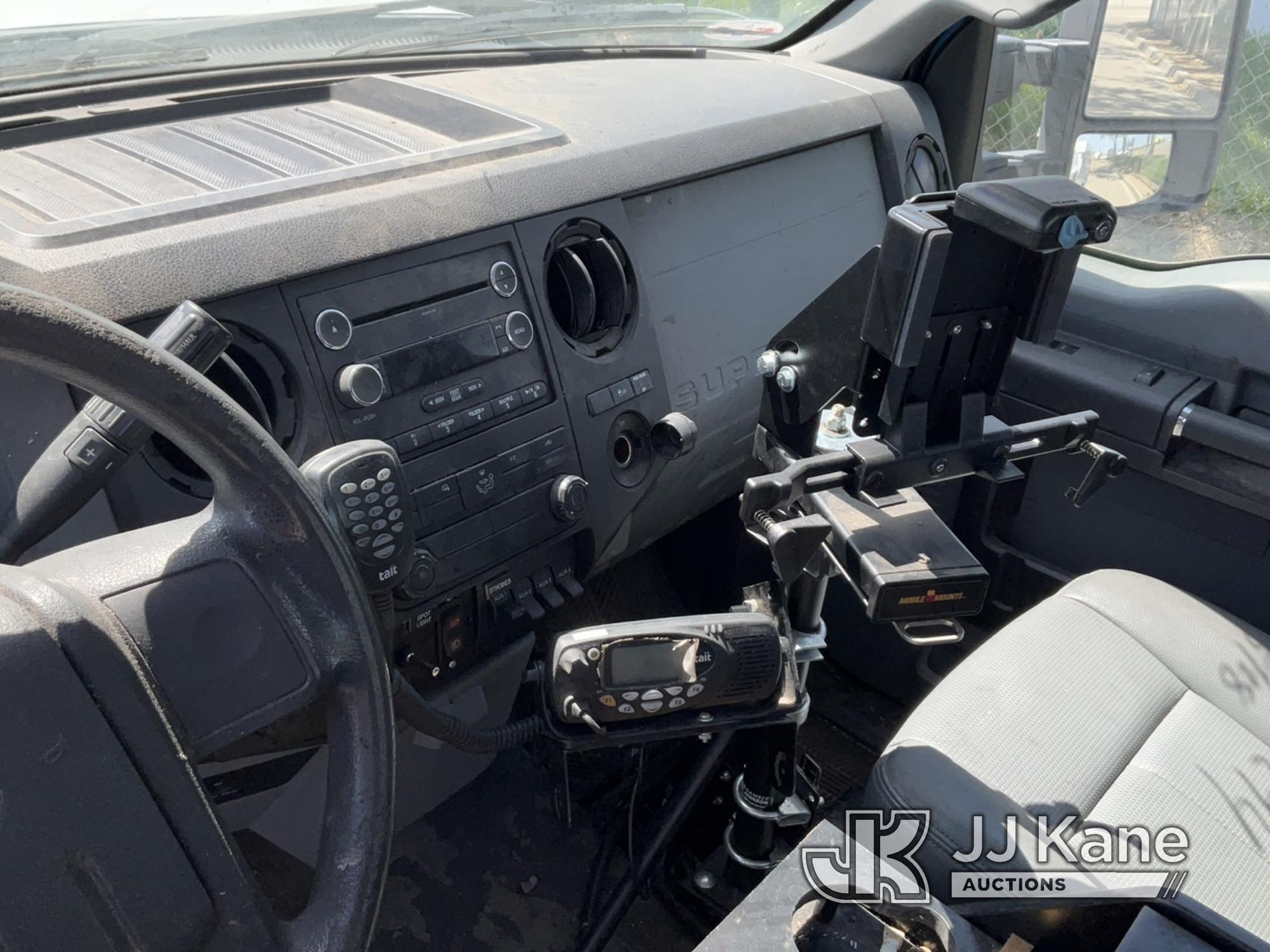 (Dixon, CA) 2016 Ford F350 Service Truck Runs & Moves