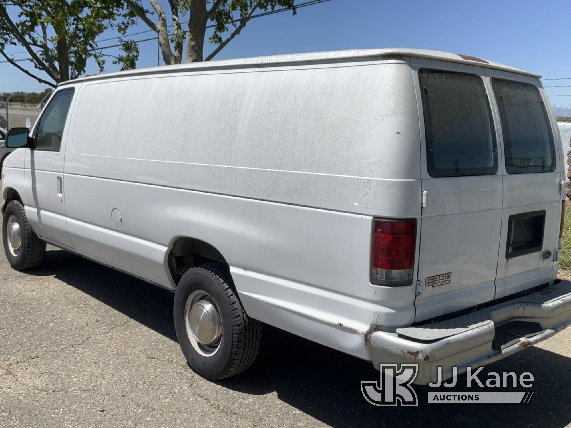 (Dixon, CA) 2002 Ford E350 Van Runs & Moves, Monitors