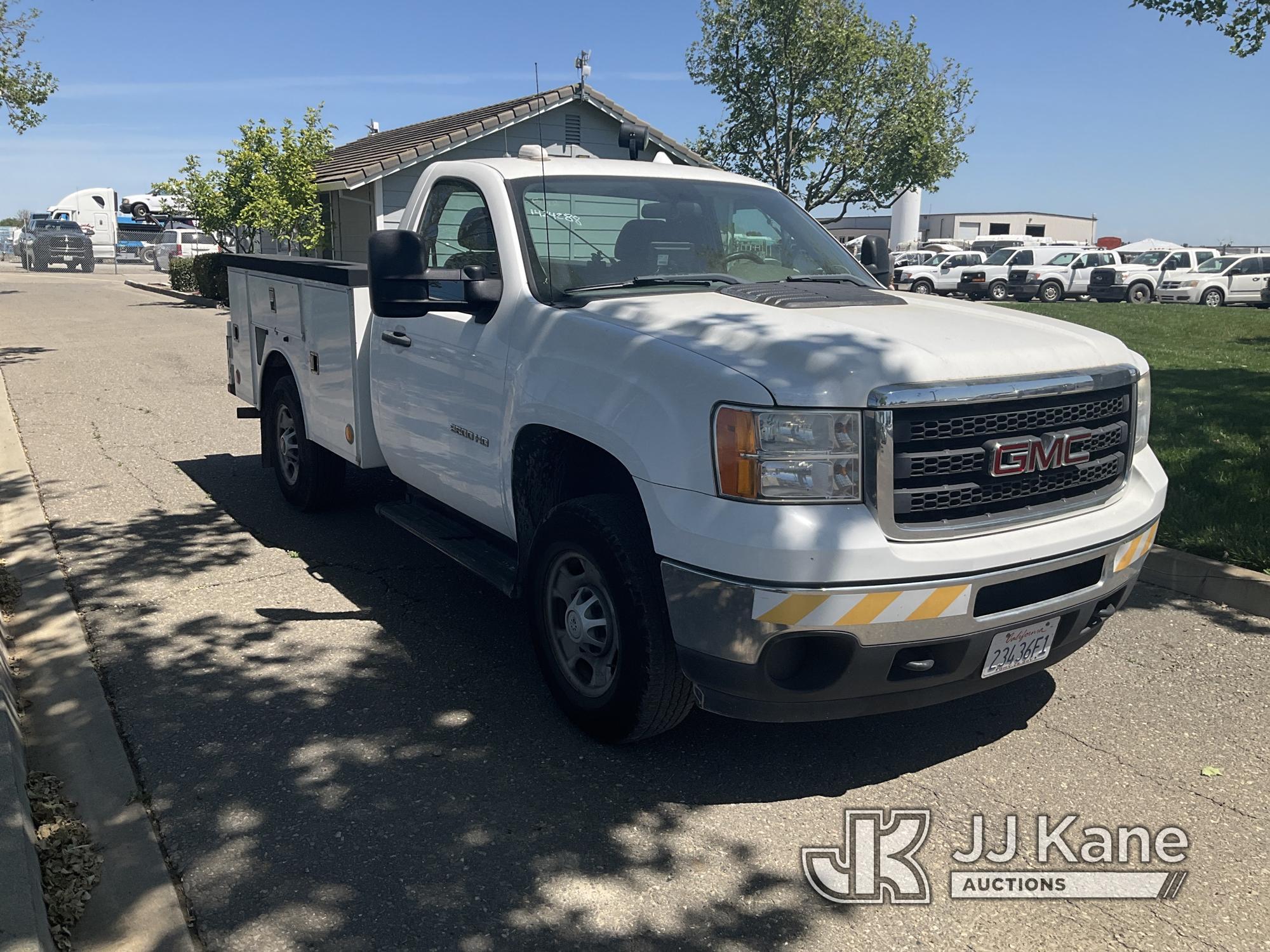 (Dixon, CA) 2012 GMC Sierra 2500HD Service Truck Runs & Moves, Monitors Did Not Pass Smog