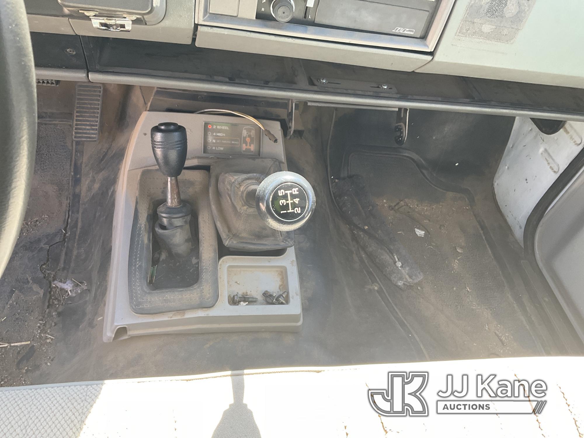 (Dixon, CA) 1992 Chevrolet S10 4x4 Pickup Truck Runs & Moves)( Vibrates, Throw Out Bearing Noise, Pa