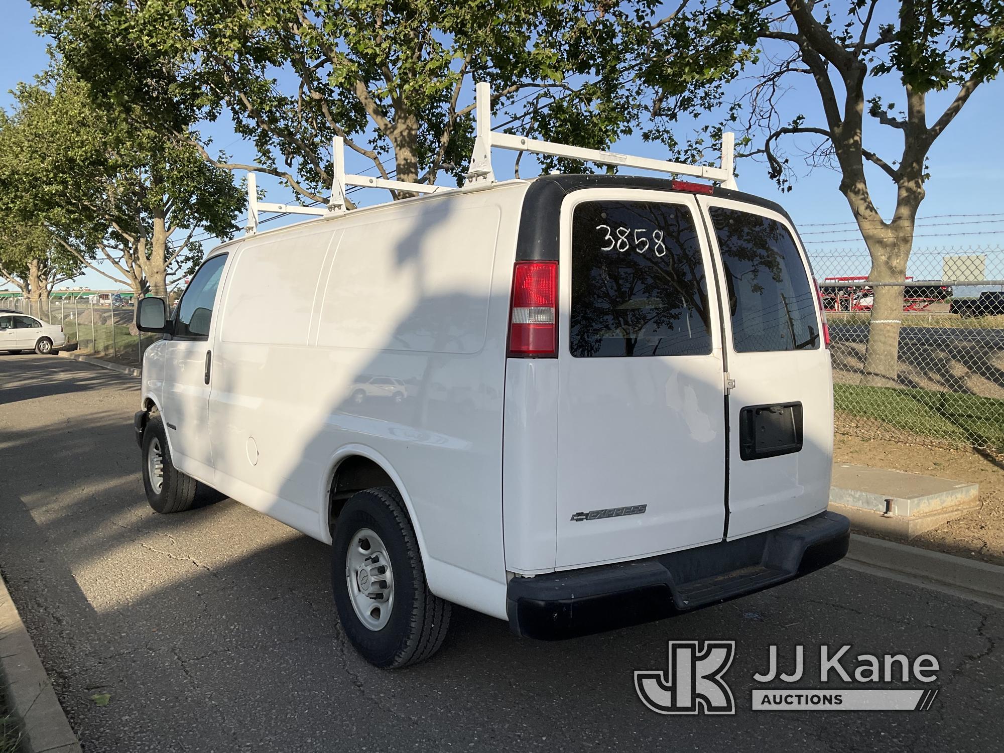 (Dixon, CA) 2005 Chevrolet Express G3500 Cargo Van Runs & Moves, Does Not Stay Running