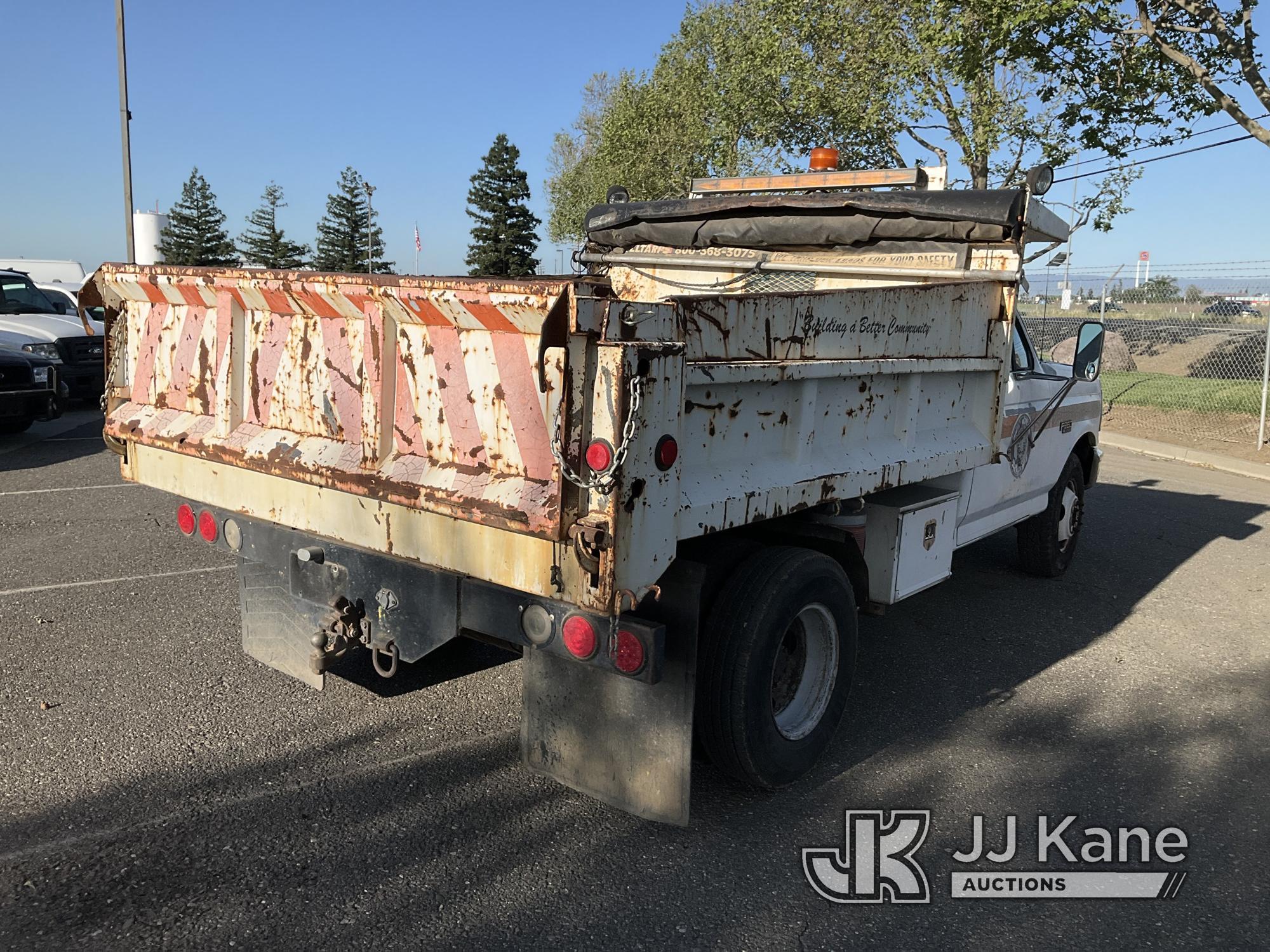 (Dixon, CA) 1997 Ford F350 Dump Truck Runs, Moves & Operates, Monitors Did Not Pass Smog