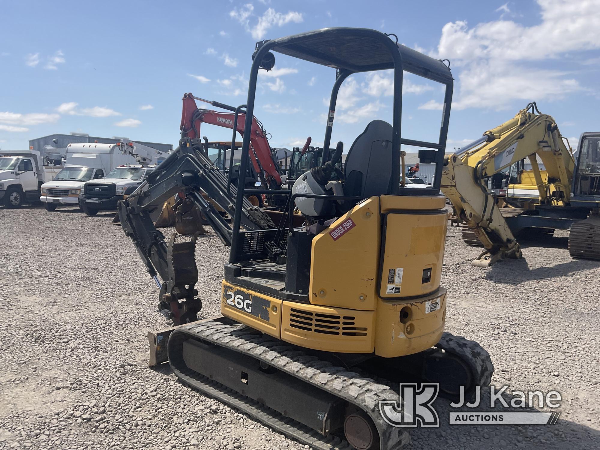 (Dixon, CA) 2015 John Deere 26G Mini Excavator Runs, Moves & Operates) (Leaks Hydraulic Fluid on Rub