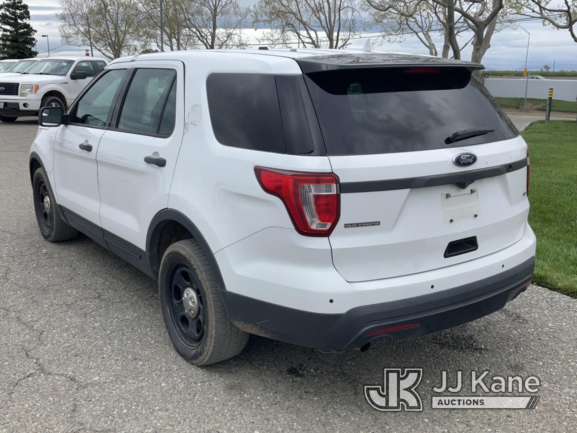 (Dixon, CA) 2016 Ford Explorer AWD Police Interceptor 4-Door Sport Utility Vehicle Runs & Moves) (In