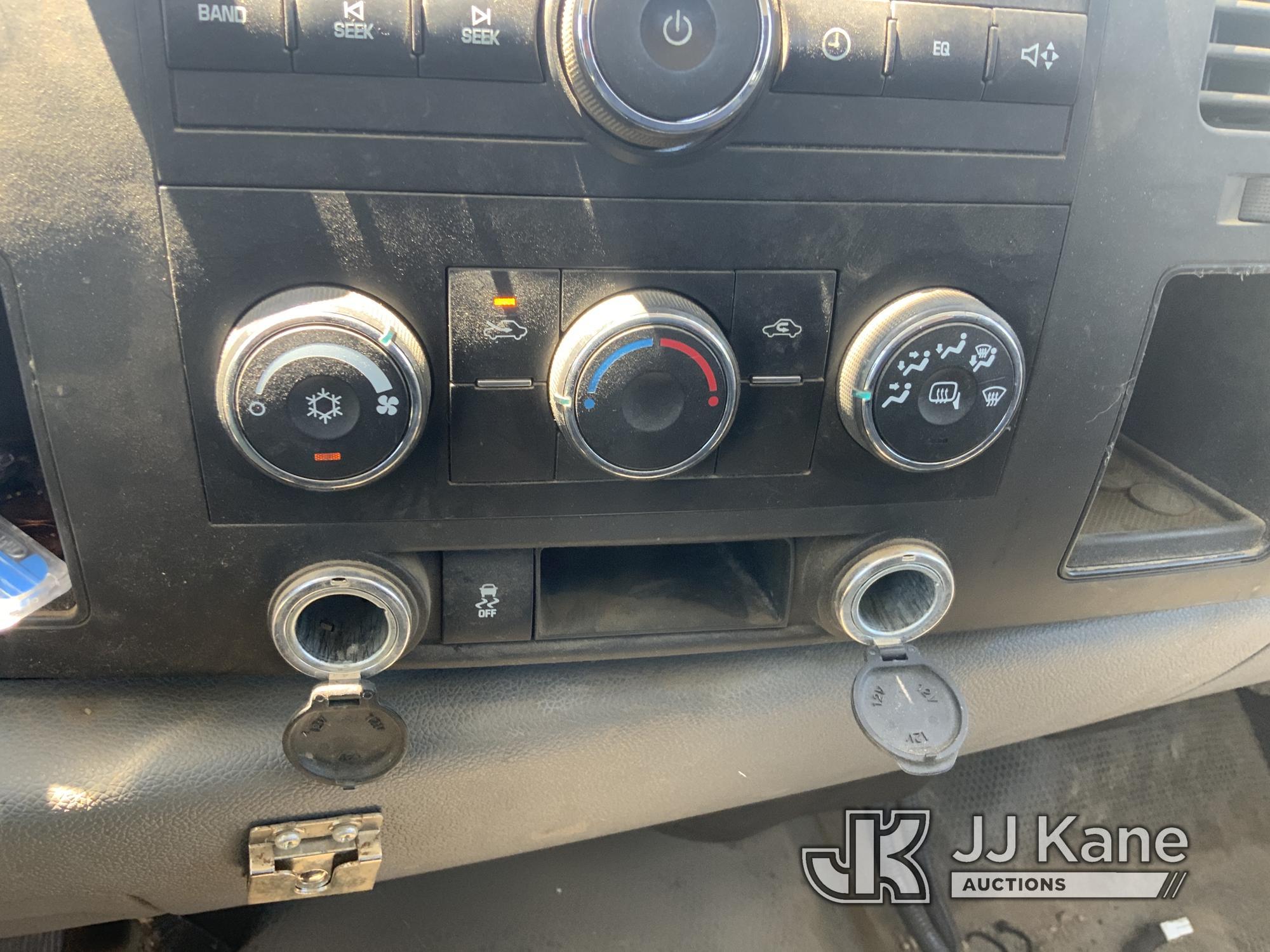 (Dixon, CA) 2012 GMC Sierra 2500HD Pickup Truck Runs & Moves