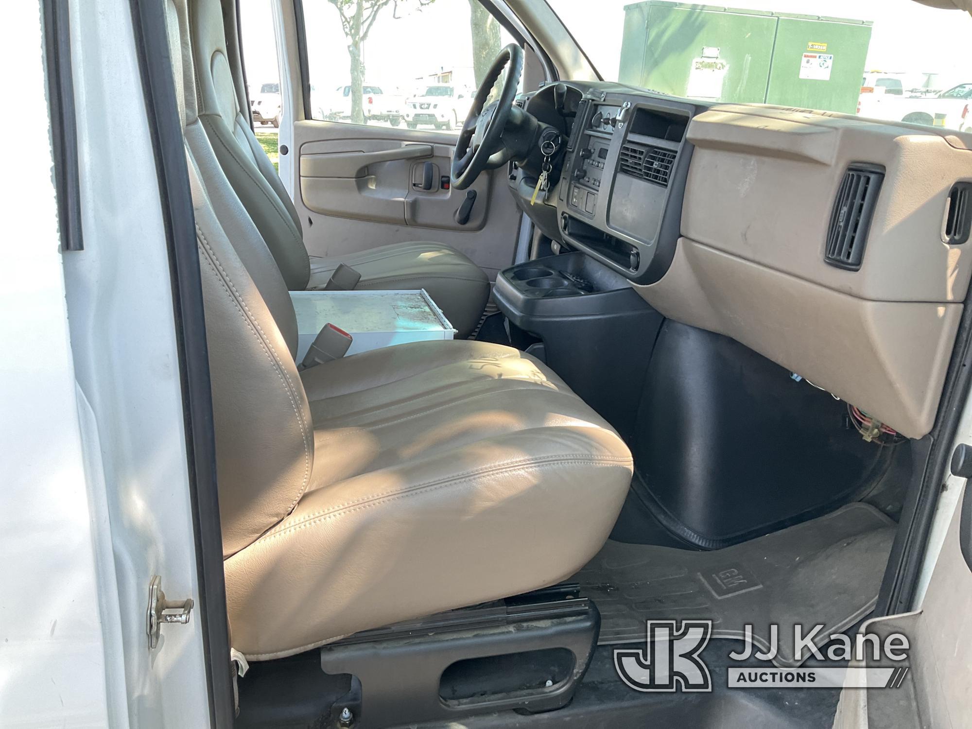 (Dixon, CA) 2006 Chevrolet Express G3500 Cargo Van Runs & Moves, Engine Ticks