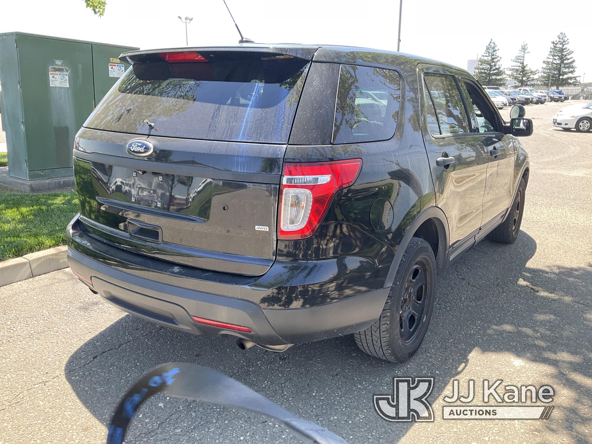 (Dixon, CA) 2015 Ford Explorer AWD Police Interceptor Sport Utility Vehicle Runs & Moves)( No Rear S