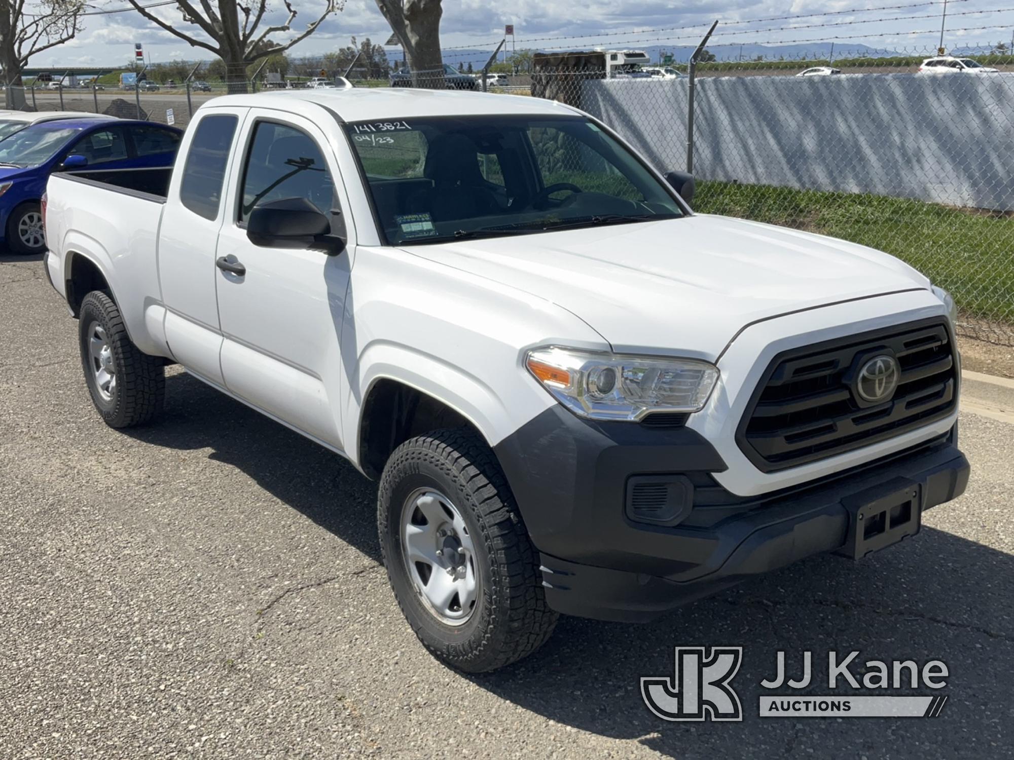 (Dixon, CA) 2018 Toyota Tacoma 4x4 Extended-Cab Pickup Truck Runs & Moves, Shifter Missing Top