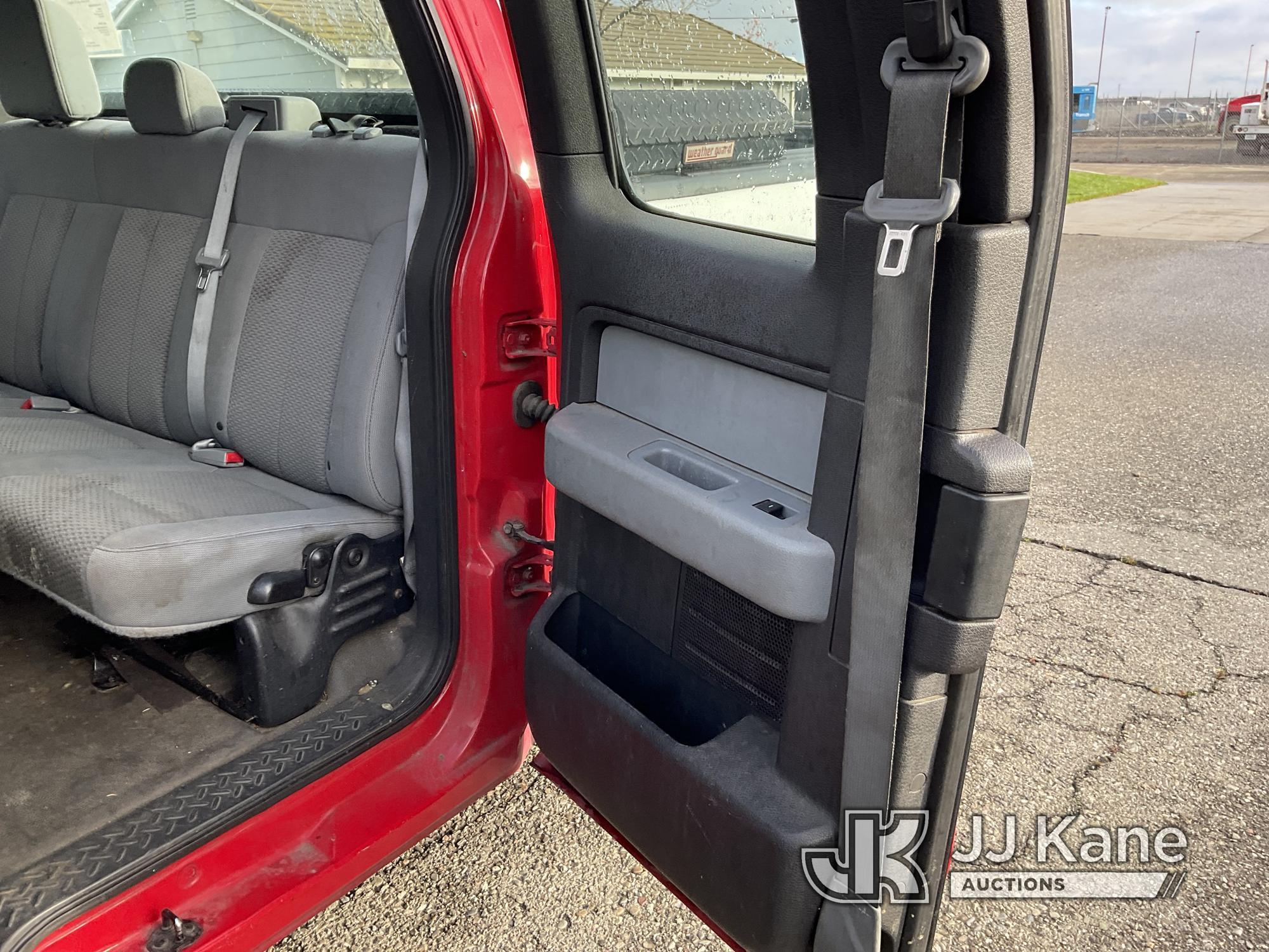 (Dixon, CA) 2014 Ford F150 Extended-Cab Pickup Truck, Lot D5289 Runs & Moves, Passenger Side Damaged