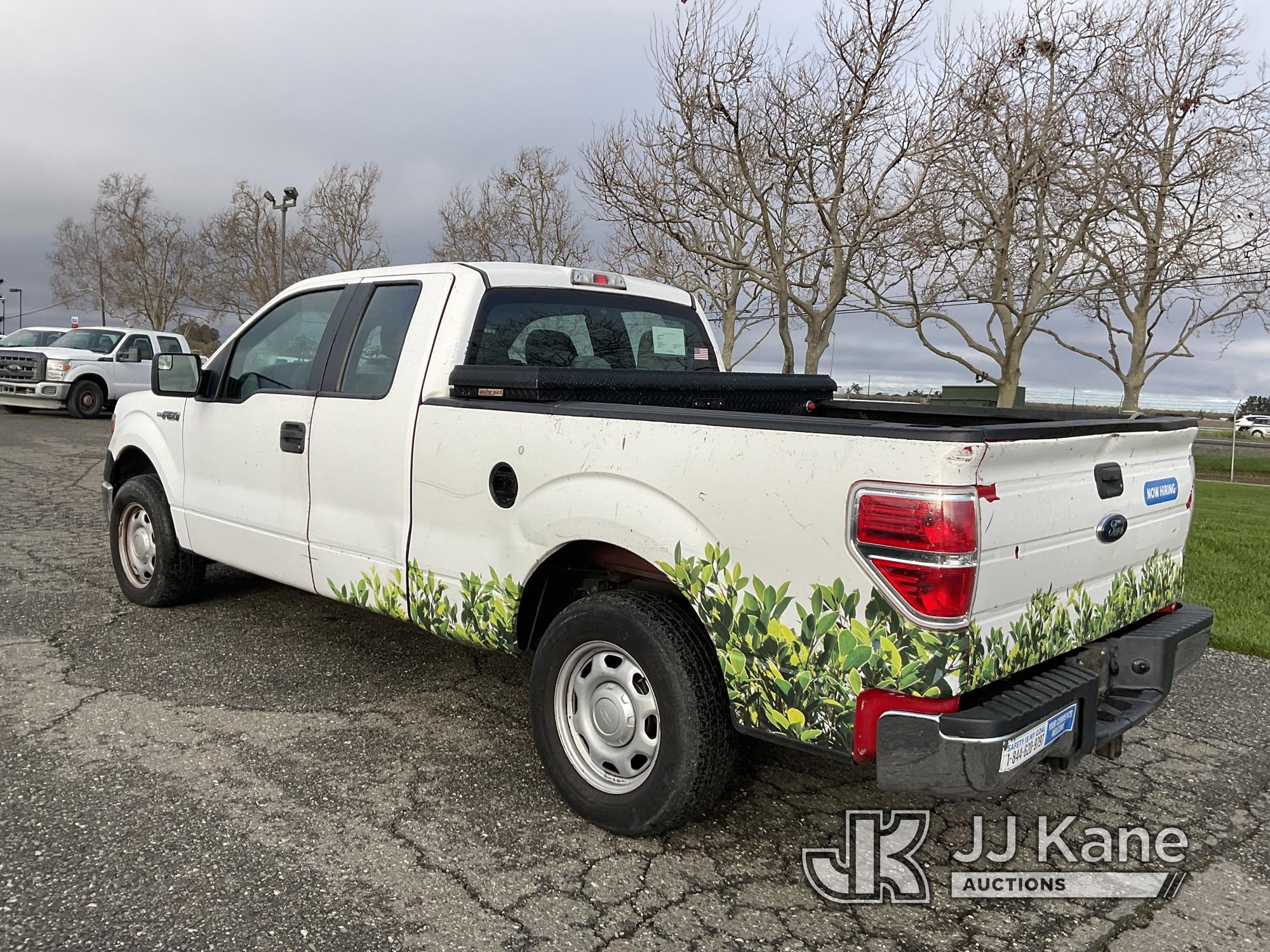 (Dixon, CA) 2014 Ford F150 Extended-Cab Pickup Truck, Lot D5289 Runs & Moves, Passenger Side Damaged