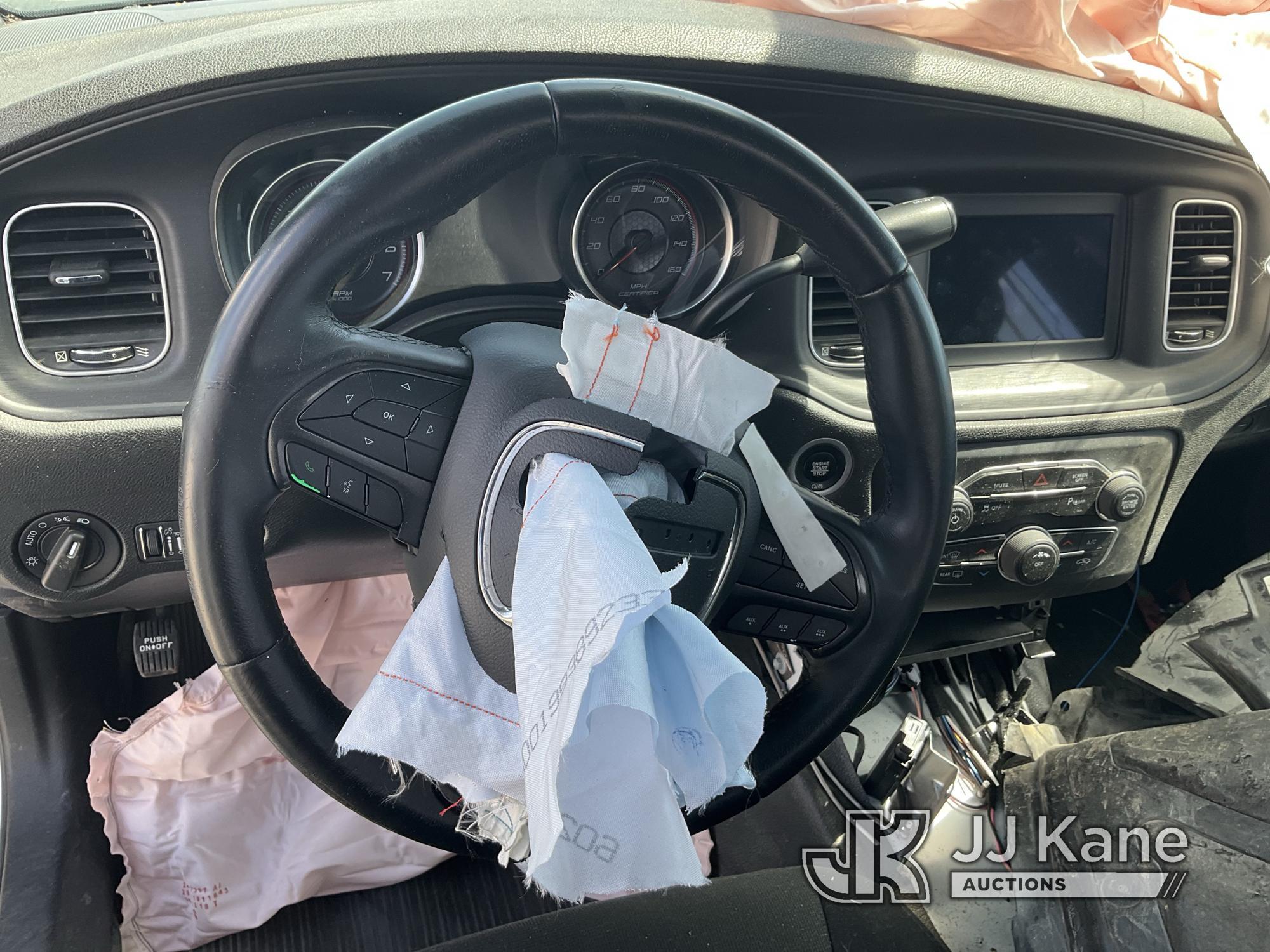 (Dixon, CA) 2019 Dodge Charger Police Package 4-Door Sedan Not Running. Wrecked) (Airbags deployed