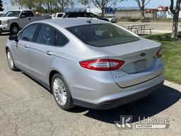 (Dixon, CA) 2016 Ford Fusion Hybrid 4-Door Sedan Runs & Moves