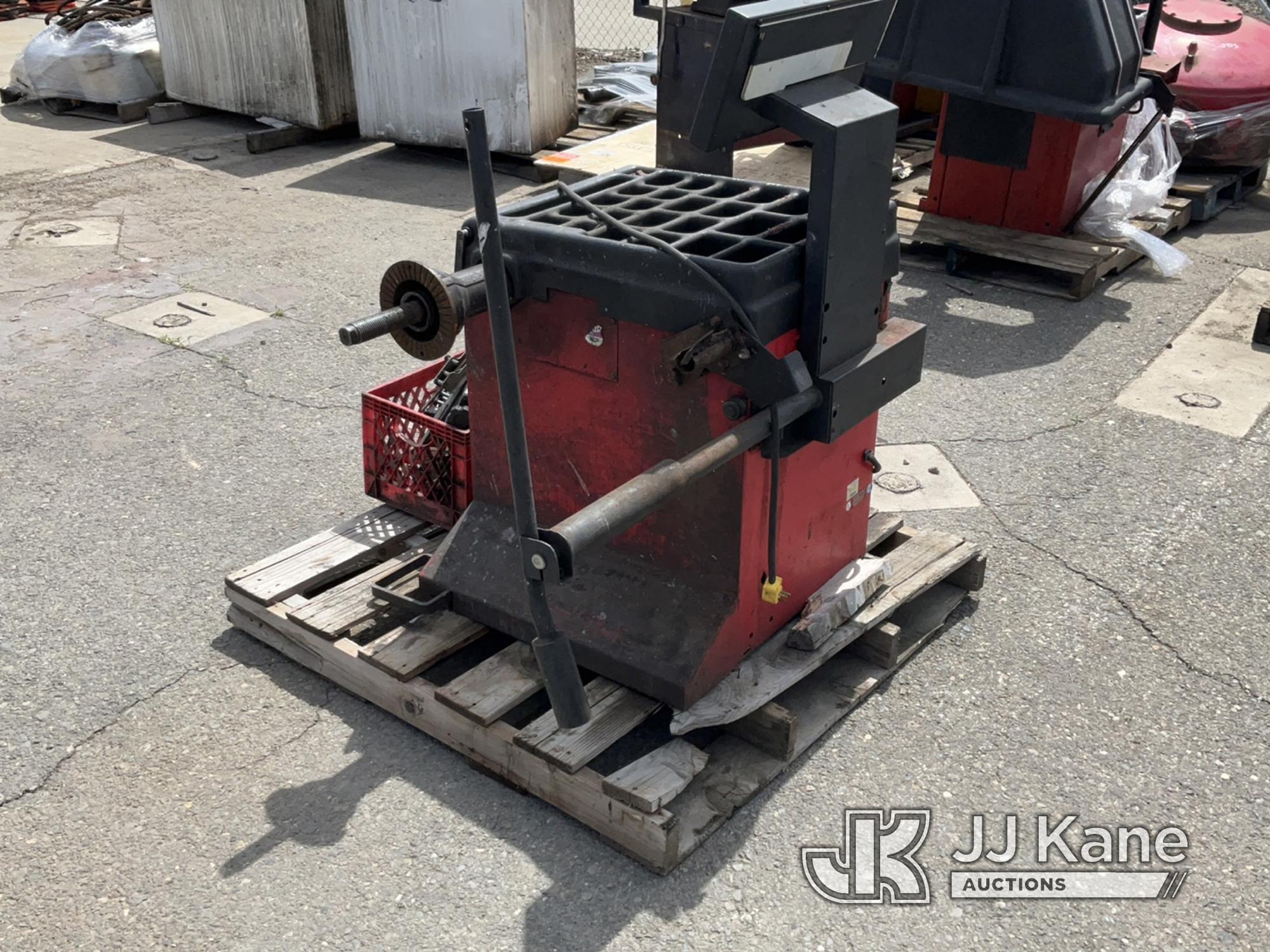 (Dixon, CA) Wheel Balancer & Equipment (Worn Worn, Operation Status Unknown