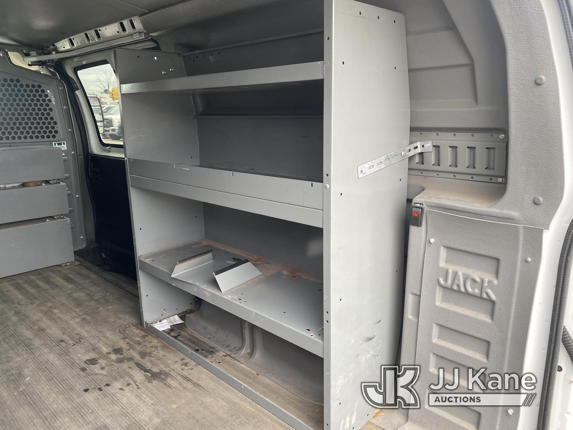 (South Beloit, IL) 2013 GMC Savana G2500 Cargo Van Runs, Moves. Jump To Start-Needs Battery, Rust Da