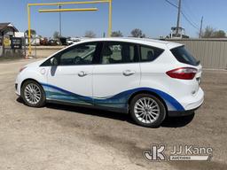 (South Beloit, IL) 2013 Ford C-Max Energi 4-Door Hybrid Sedan Runs & Moves) (Engine Light On, Paint