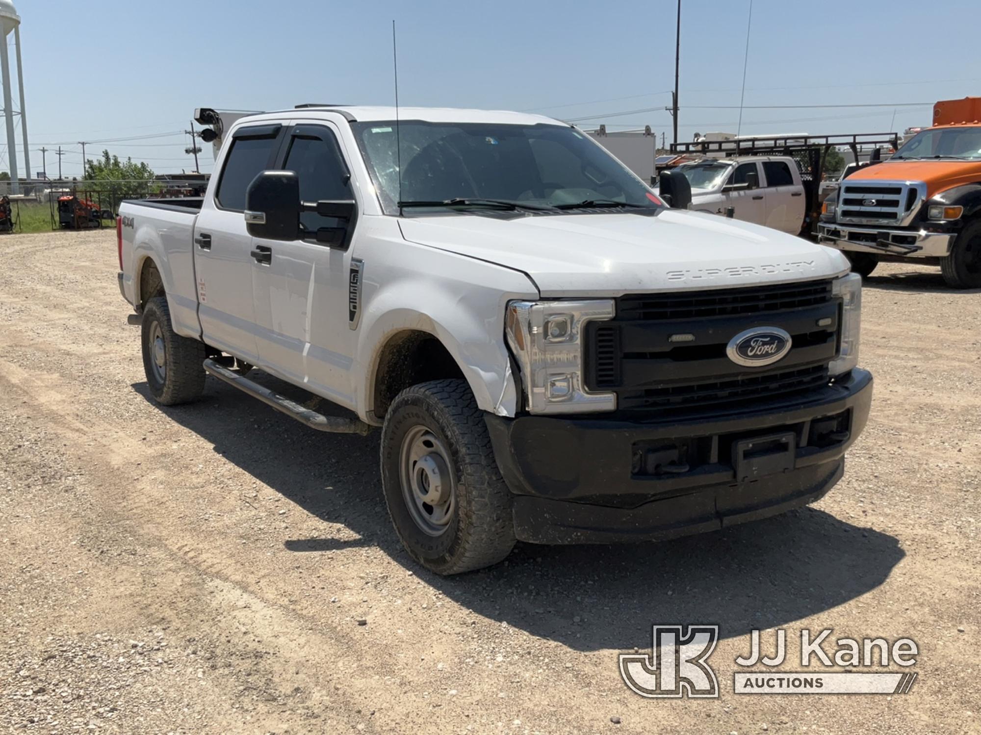 (Waxahachie, TX) 2019 Ford F250 4x4 Crew-Cab Pickup Truck Runs & Moves, Body Damage, Check Engine Li