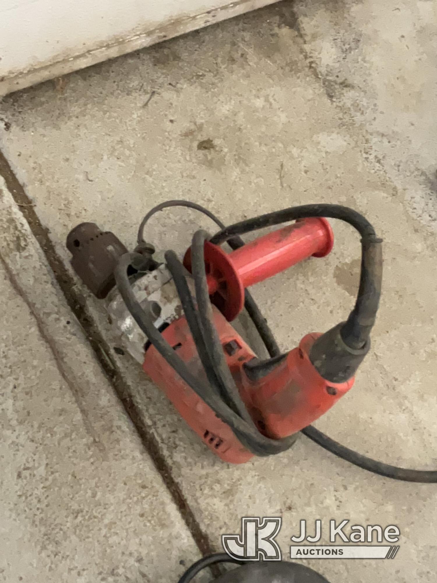 (South Beloit, IL) Miscellaneous Corded Tools (Condition Unknown ) NOTE: This unit is being sold AS