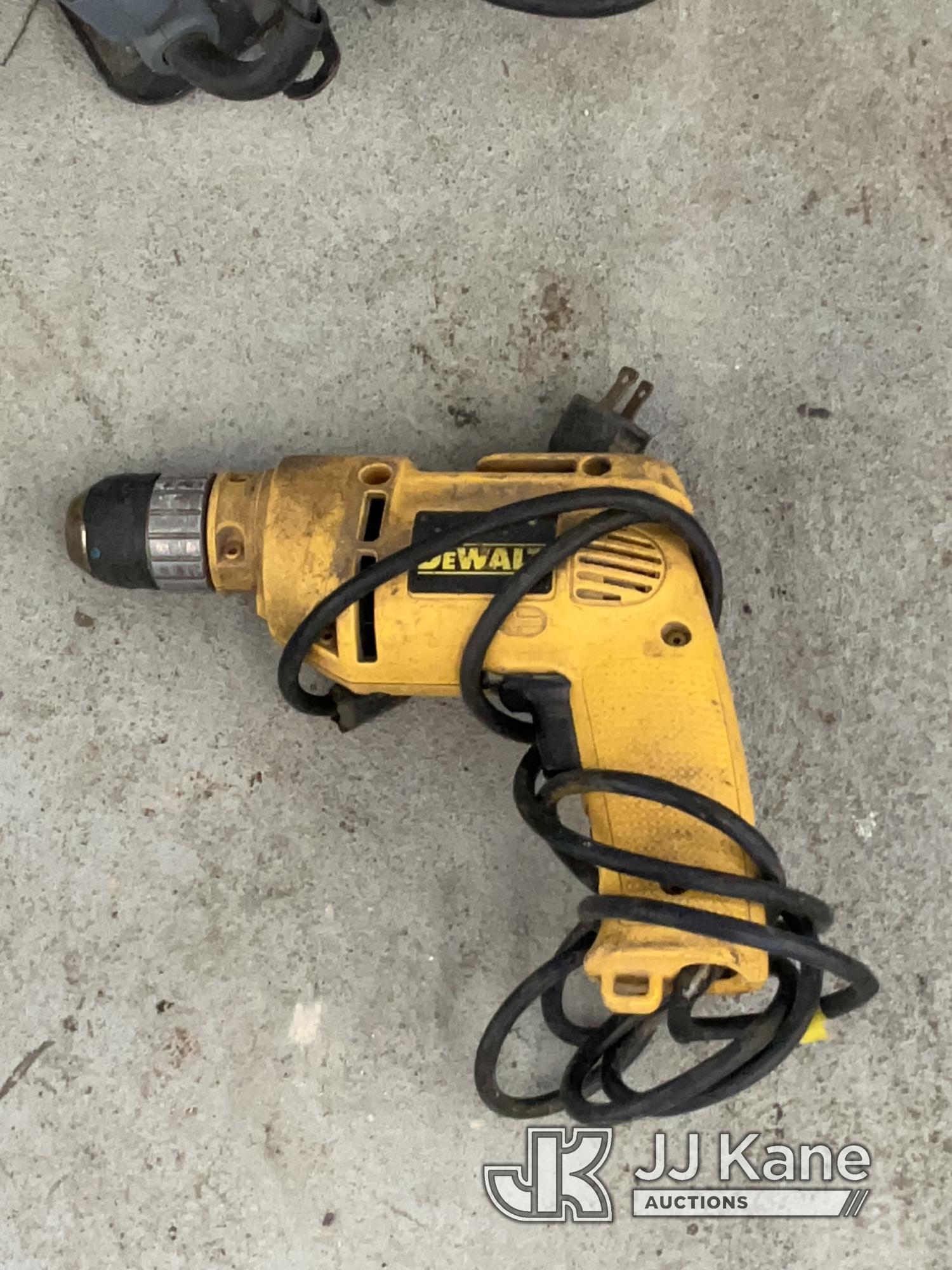 (South Beloit, IL) Miscellaneous Corded Tools (Condition Unknown ) NOTE: This unit is being sold AS