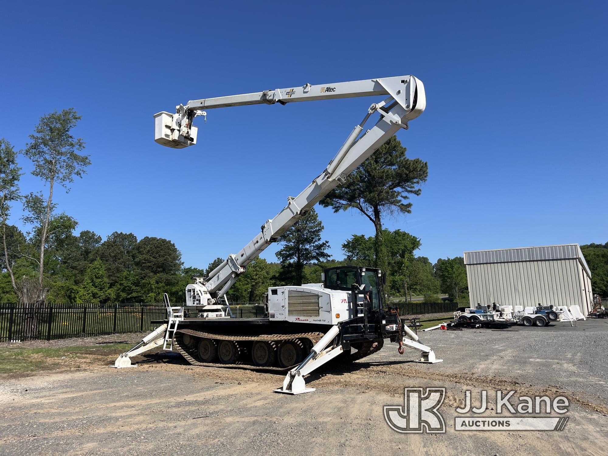 (Little Rock, AR) Altec AH100A, Articulating & Telescopic Material Handling Bucket rear mounted on 2