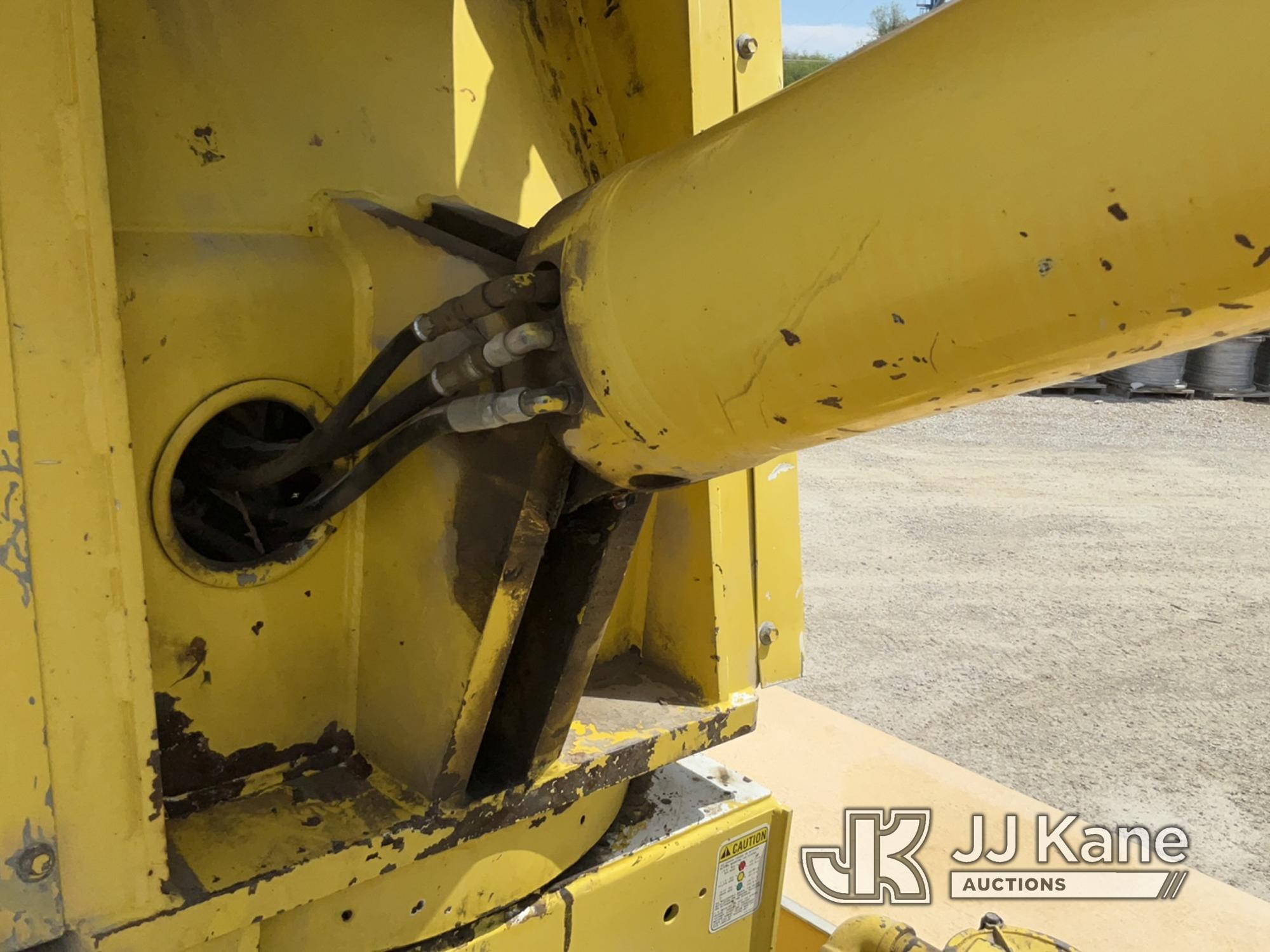 (Vinton, IA) Altec D2055-TR, Digger Derrick rear mounted on 2001 Freightliner FL80 T/A Utility Truck