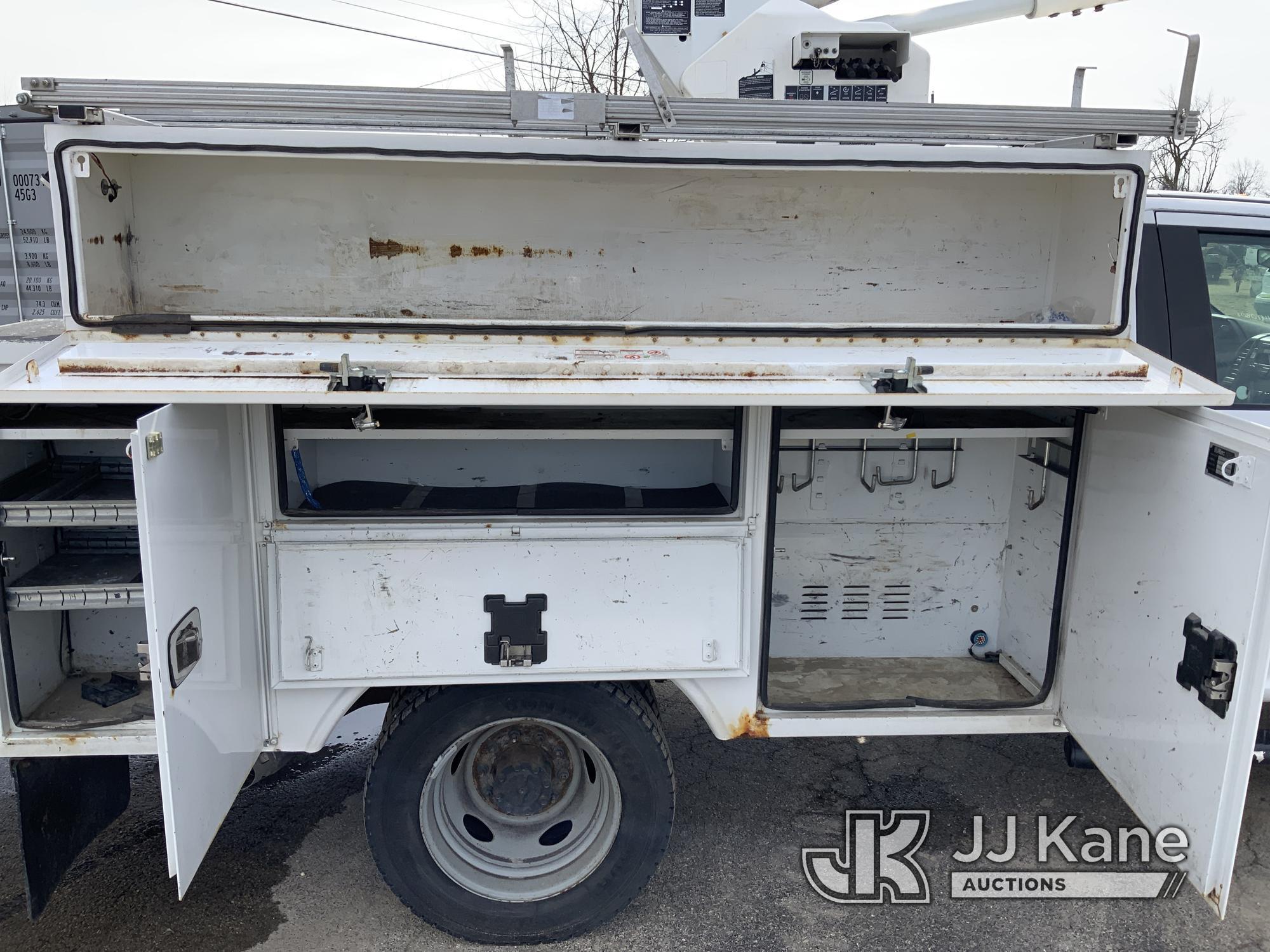 (South Beloit, IL) Altec AT40G, Articulating & Telescopic Bucket Truck mounted behind cab on 2017 Fo