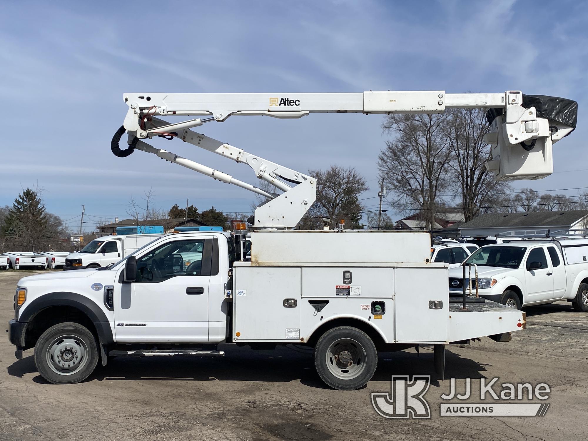 (South Beloit, IL) Altec AT40G, Articulating & Telescopic Bucket Truck mounted behind cab on 2017 Fo