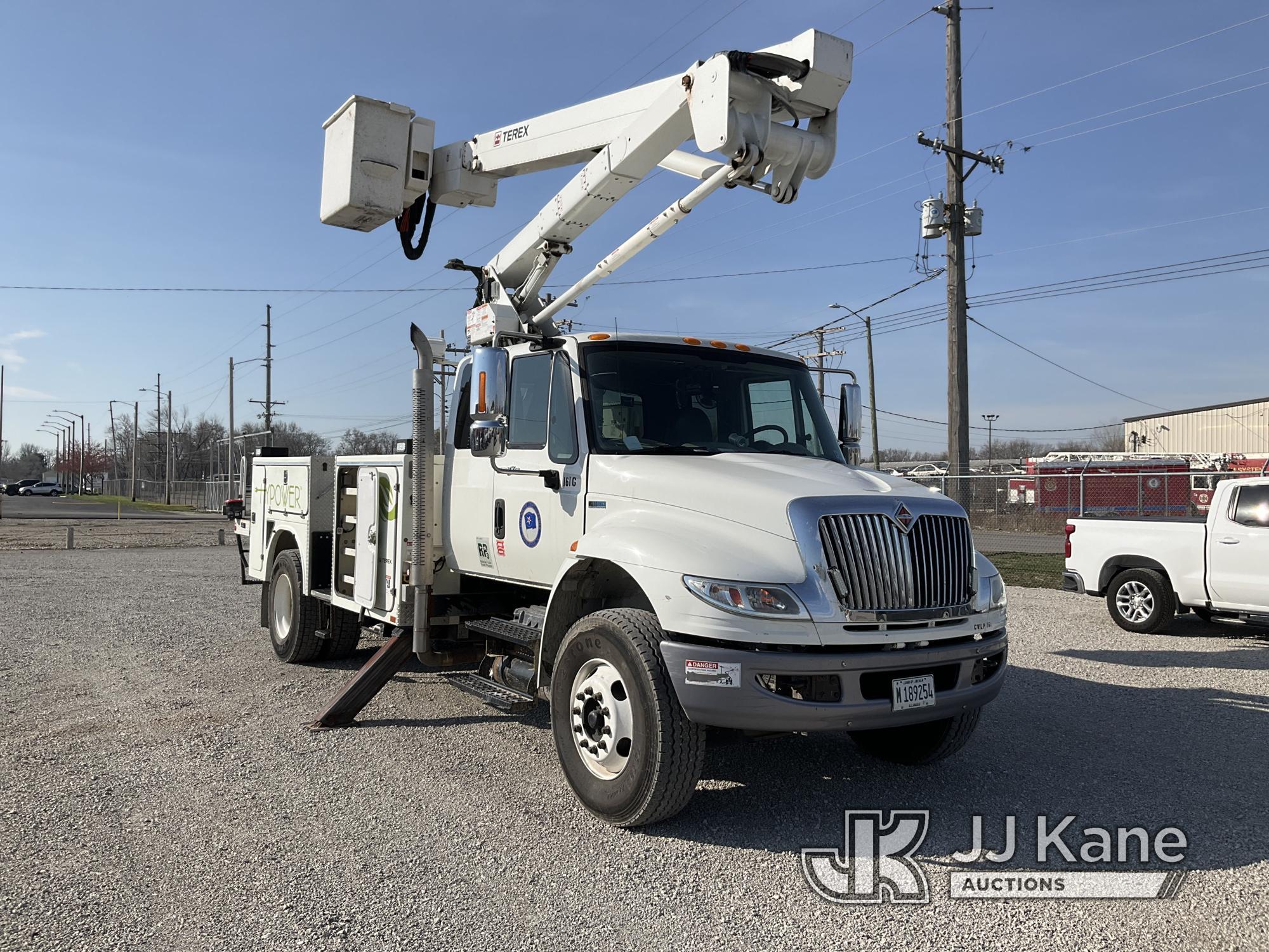 (Springfield, IL) HiRanger TL50M, Articulating & Telescopic Material Handling Bucket Truck rear moun