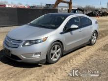 2011 Chevrolet Volt 4-Door Plug-In Hybrid Sedan Runs & Moves) (Engine Light Is On, Propulsion Power 