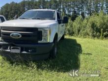 2017 Ford F250 4x4 Crew-Cab Pickup Truck Runs & Moves) (Body Damage, Cracked Windshield, Right Rear 