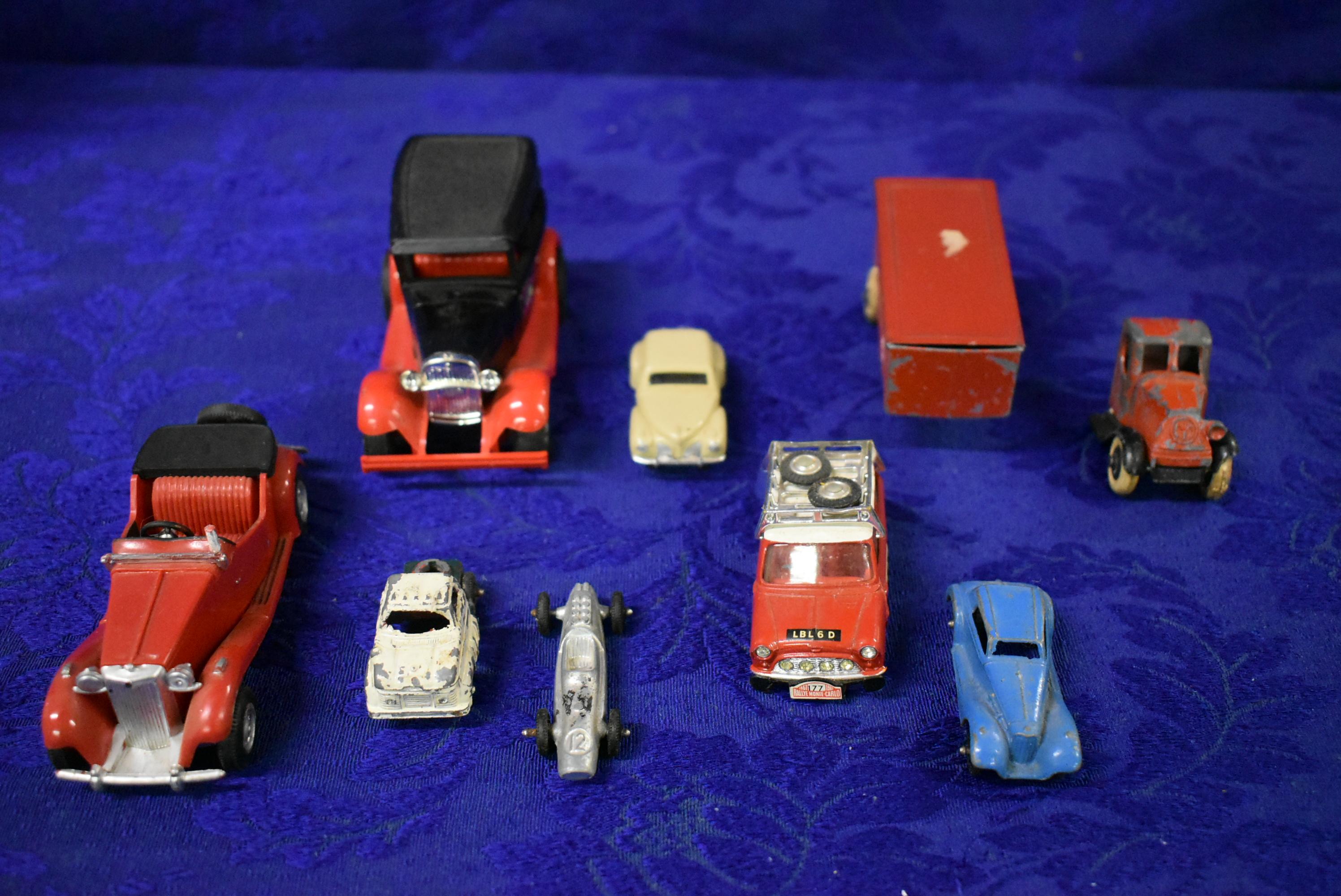 VINTAGE COLLECTIBLE TOY CARS!