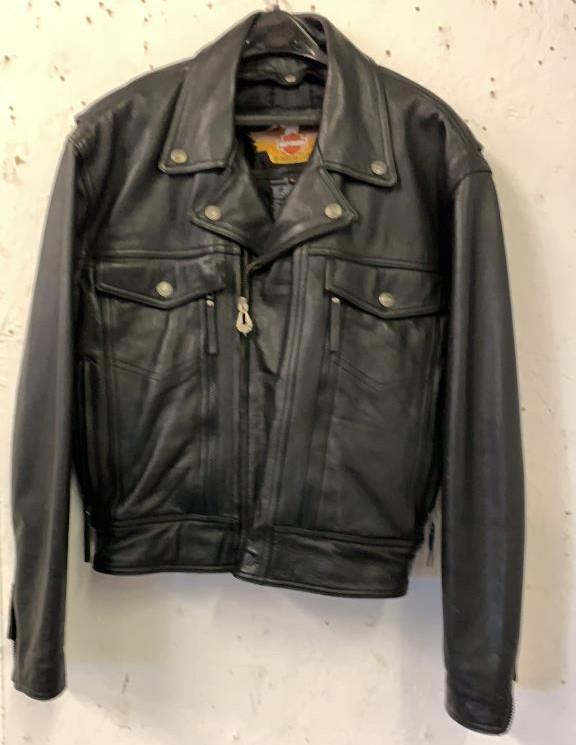 HARLEY DAVIDSON LEATHER JACKET!