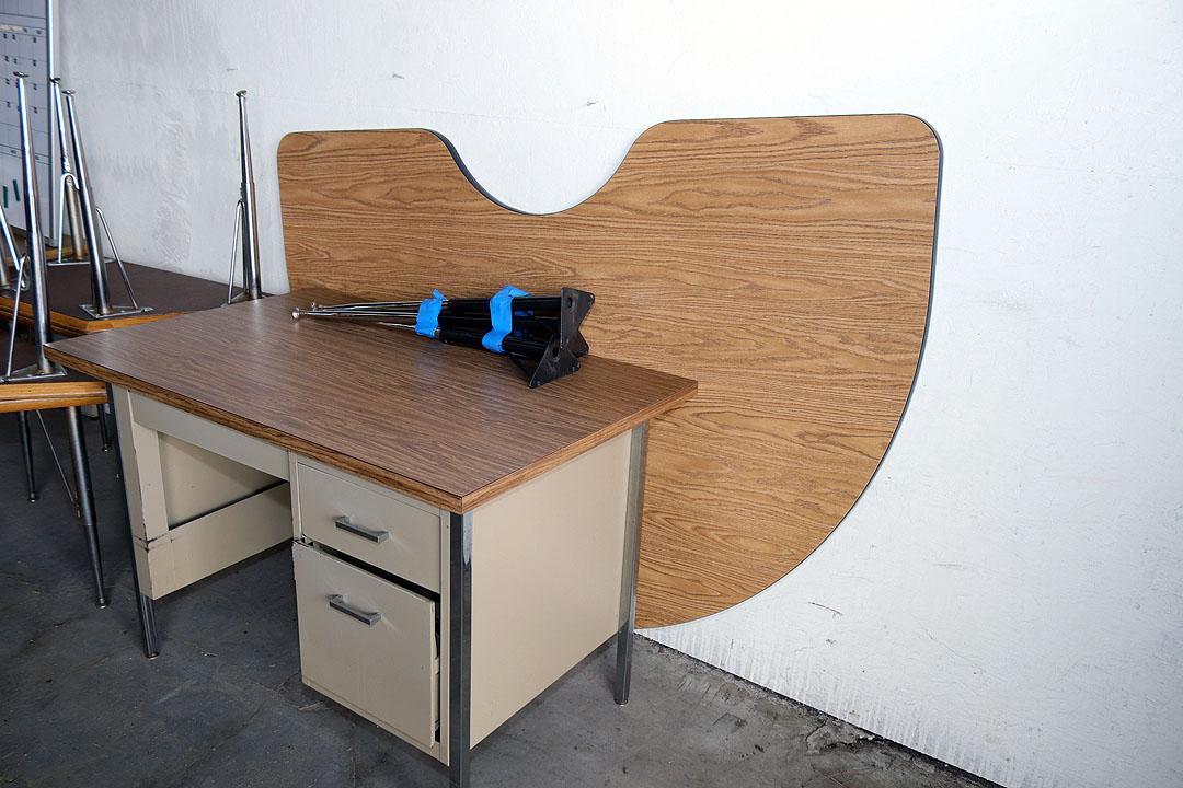 Desks & Tables