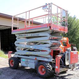 SKY JACK 4WD SJ7135 4X4 35' HEIGHT SCISSOR LIFT