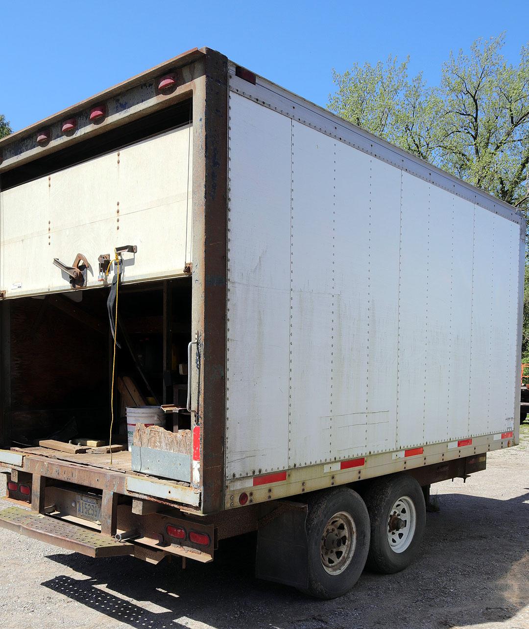 KIEFER HEAVY DUTY TANDEM AXLE GOOSENECK TRAILER 14' FRAME W/ MORGAN ENCLOSED ROLL UP REAR DOOR TRUCK