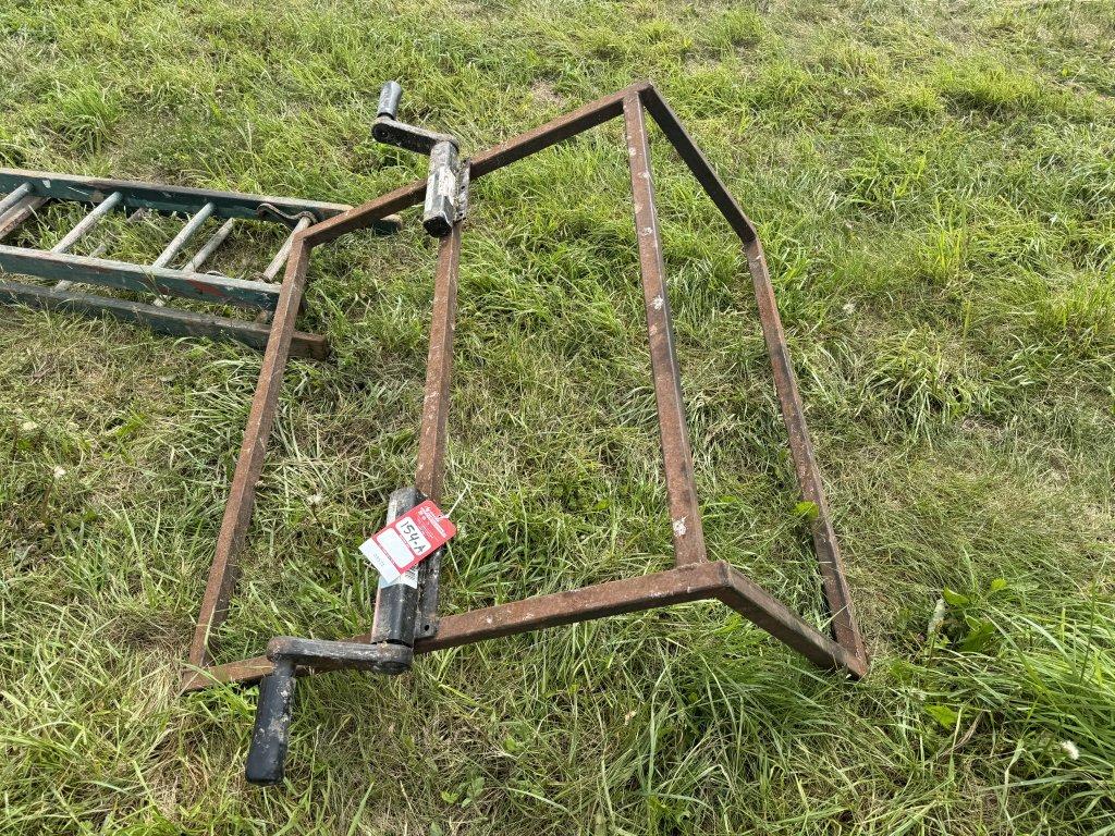 HORSE CART FRAME