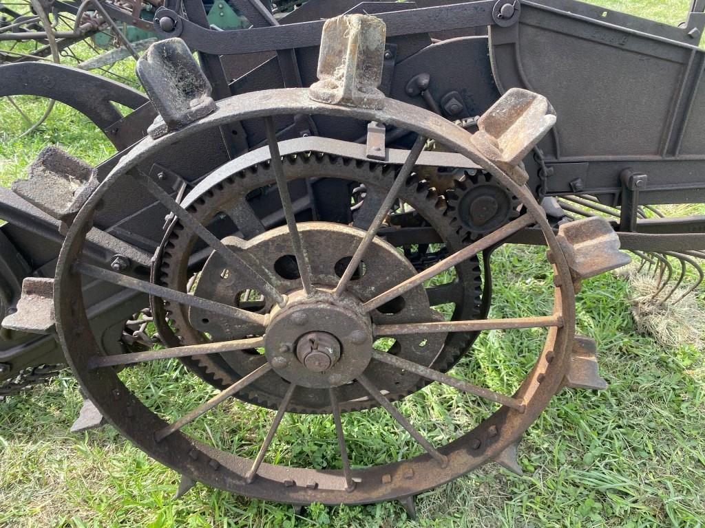 GROUND DRIVEN POTATO DIGGER, STEEL WHEELS