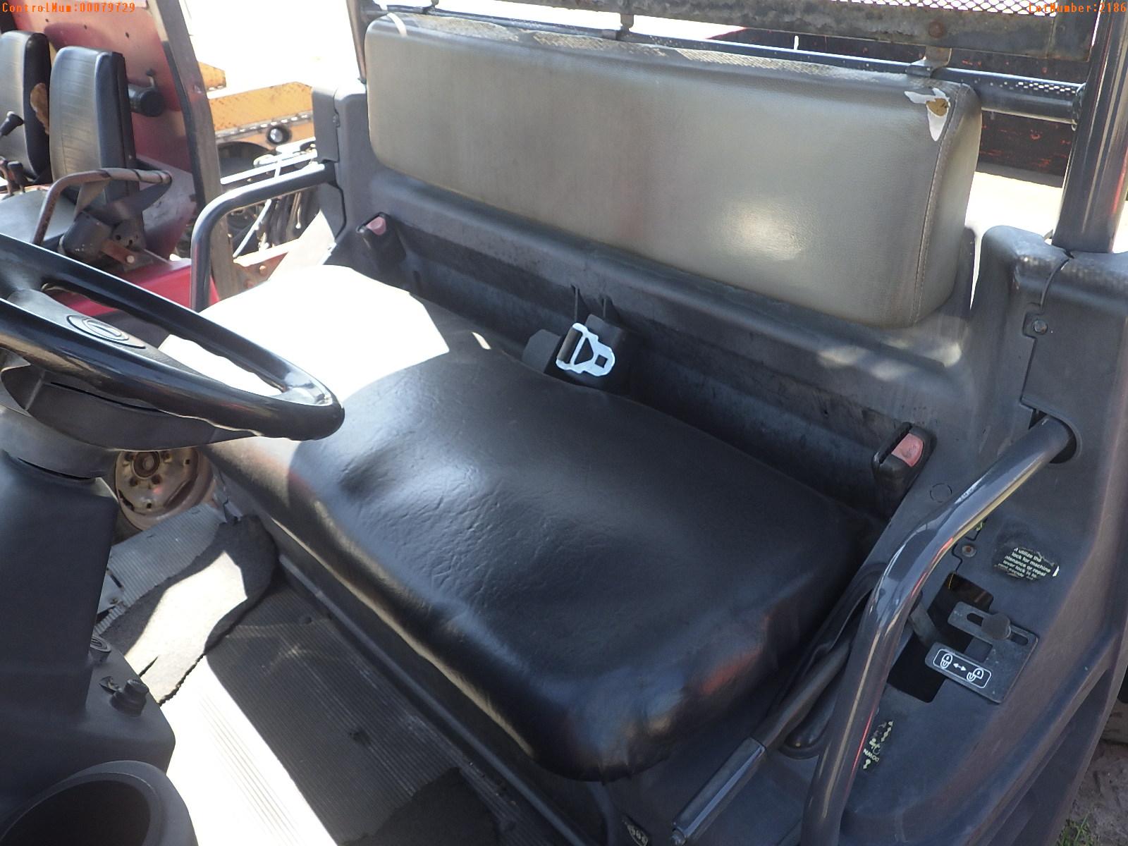 5-02186 (Equip.-Utility vehicle)  Seller:Private/Dealer KUBOTA RTV900 4X4 SIDE B