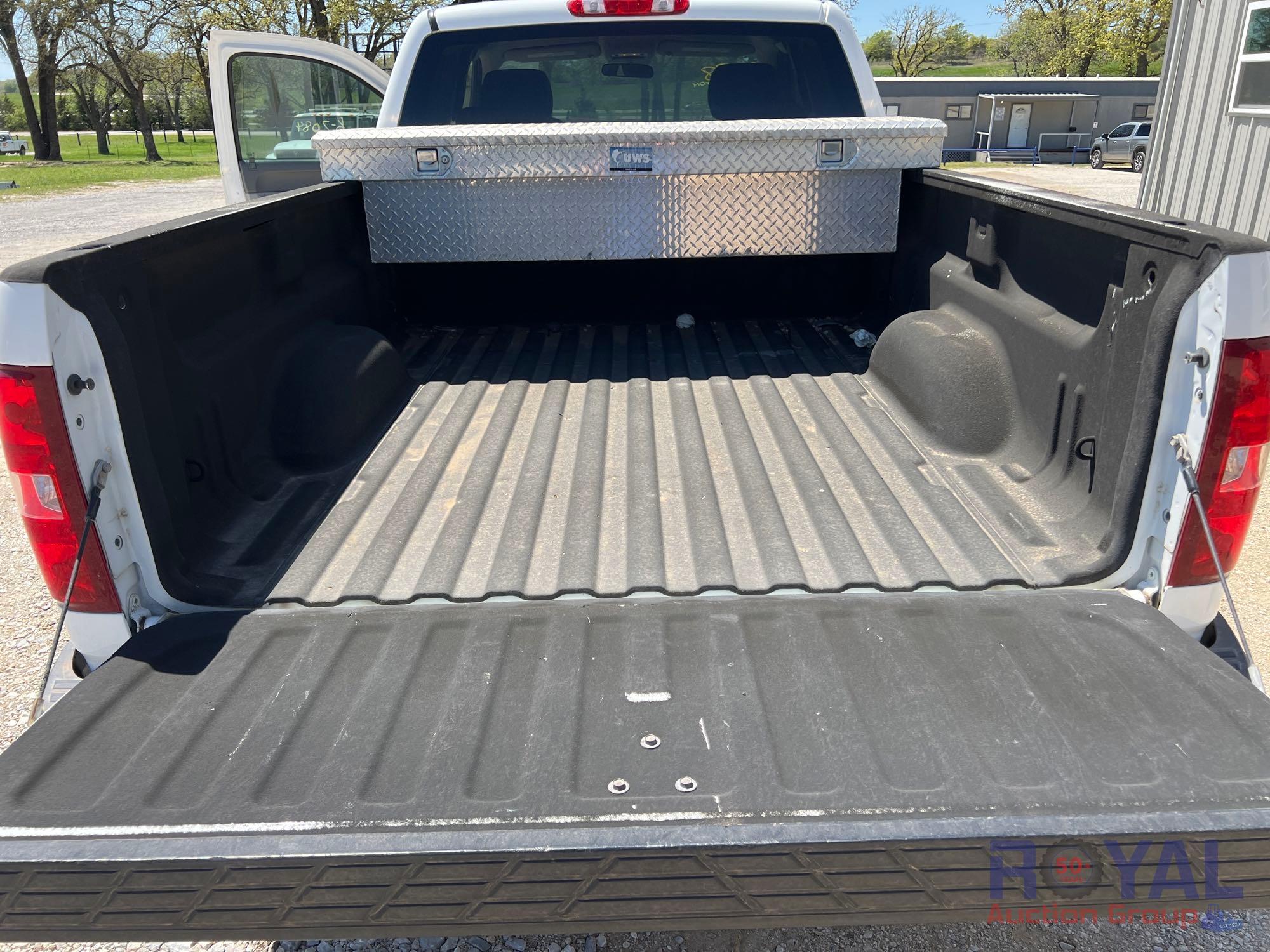 2010 Chevrolet Silverado 1500 Extended Cab Pickup Truck