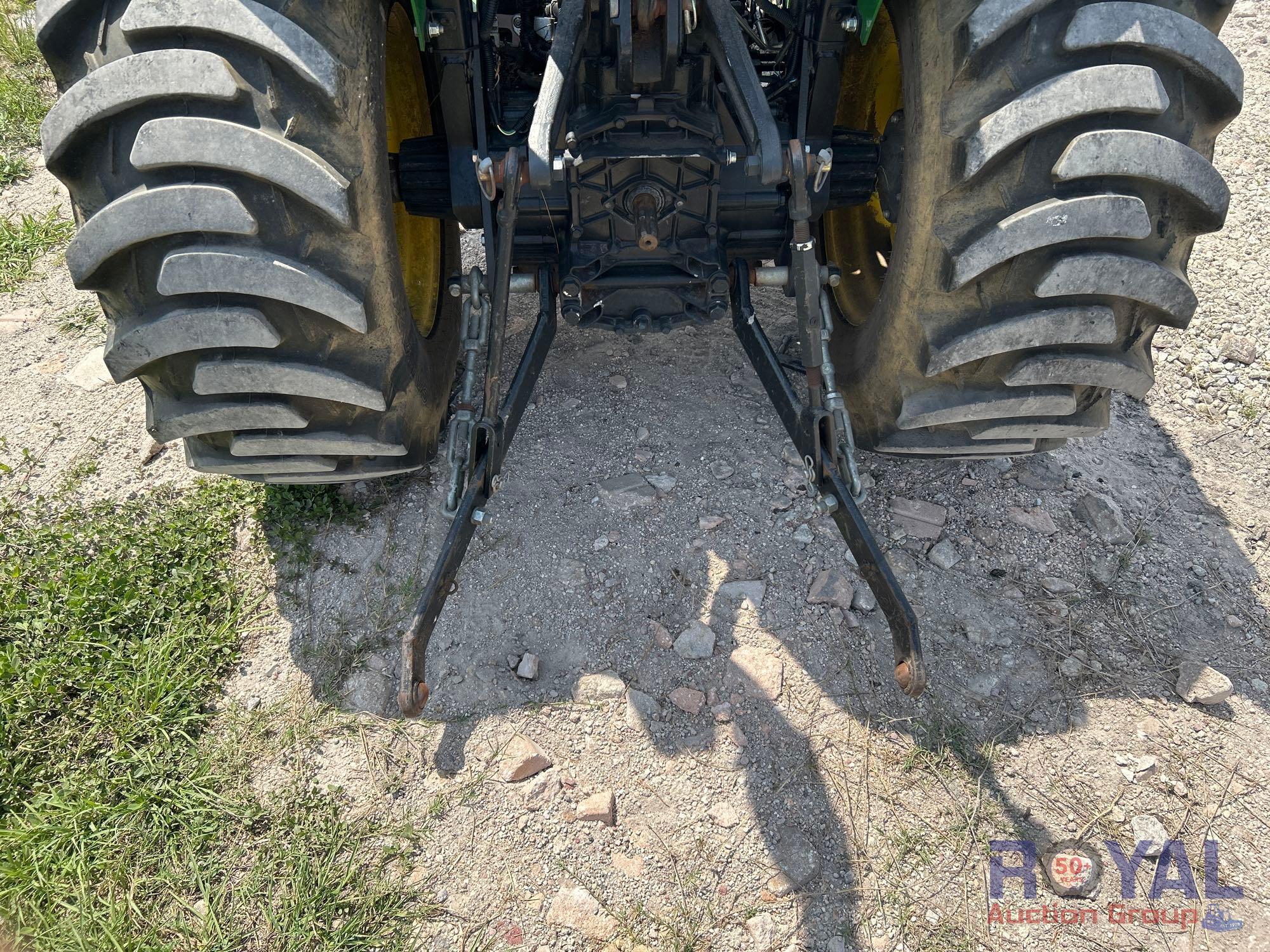 John Deere 3032E 4WD Front End Loader Tractor