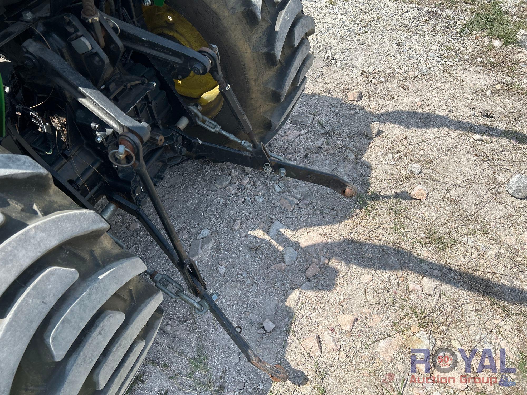 John Deere 3032E 4WD Front End Loader Tractor