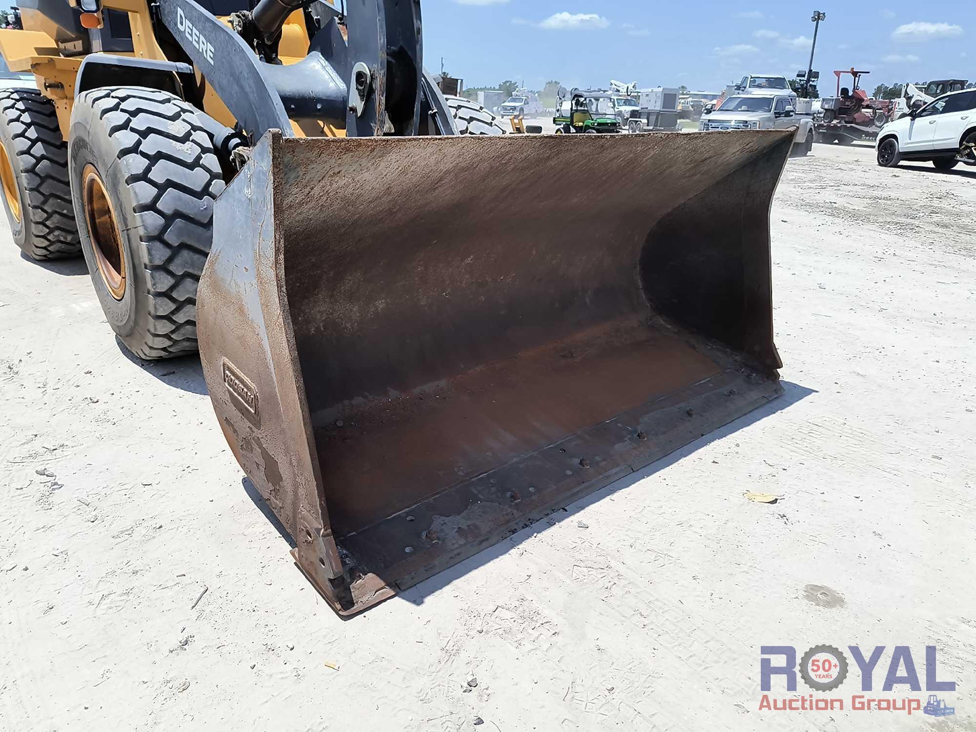 2019 John Deere 624L Articulated Wheel Loader