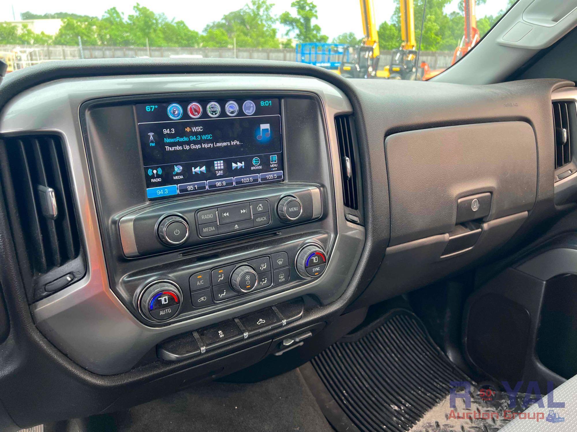 2016 Chevrolet 2500 HD Crew Cab Pickup Truck