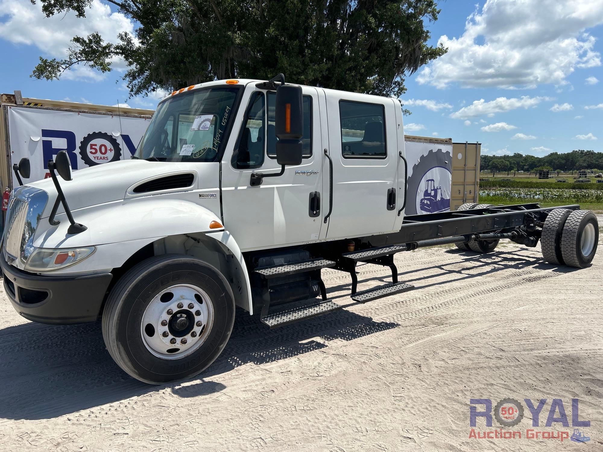 2013 International DuraStar 4300 Crew Cab Cab and Chassis