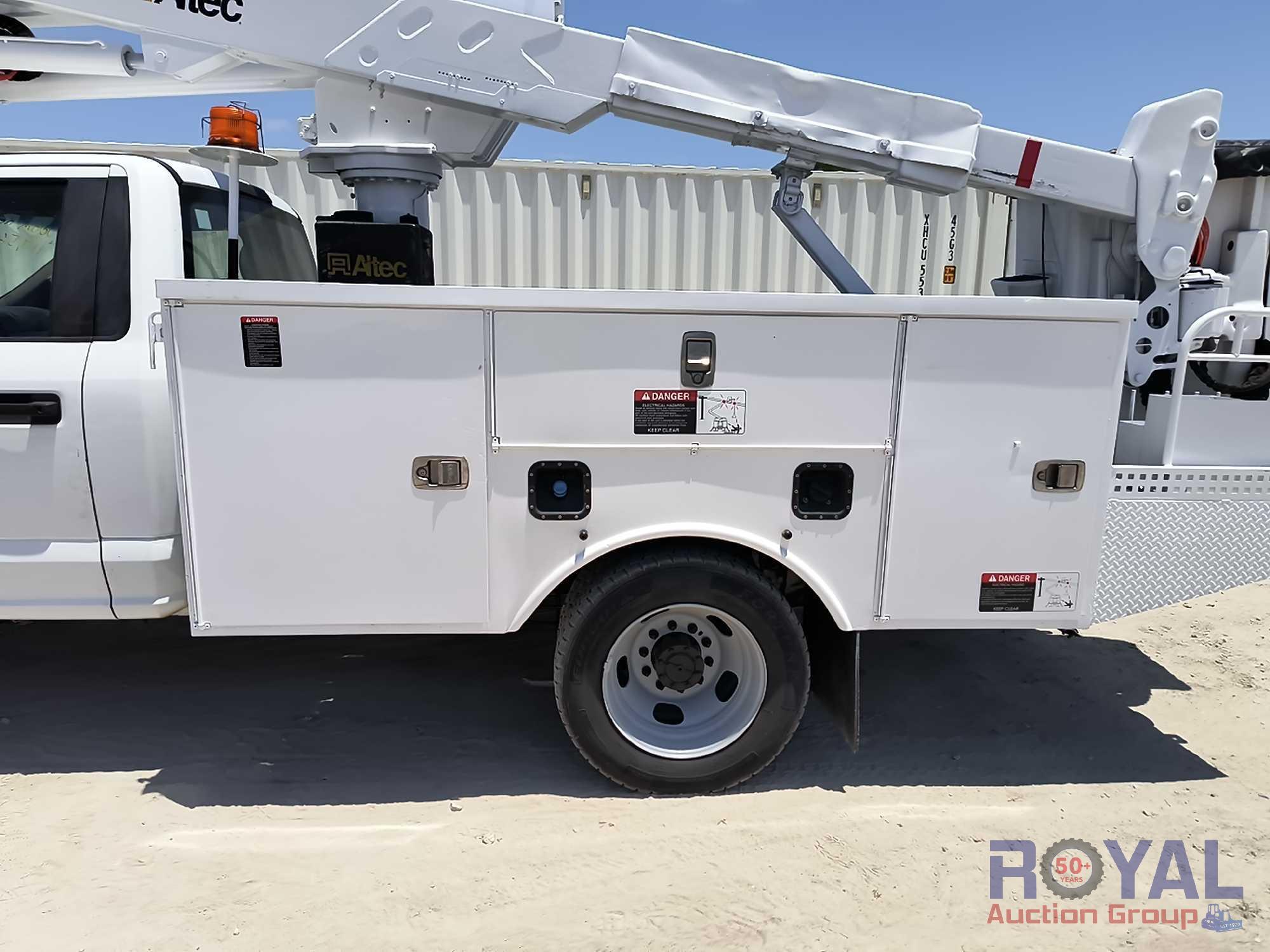 2019 Ford F550 4x4 Altec Bucket Truck