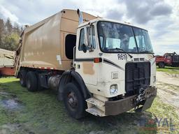 2006 AutoCar WX McNeilus 2513 Rear Loader Garbage Truck