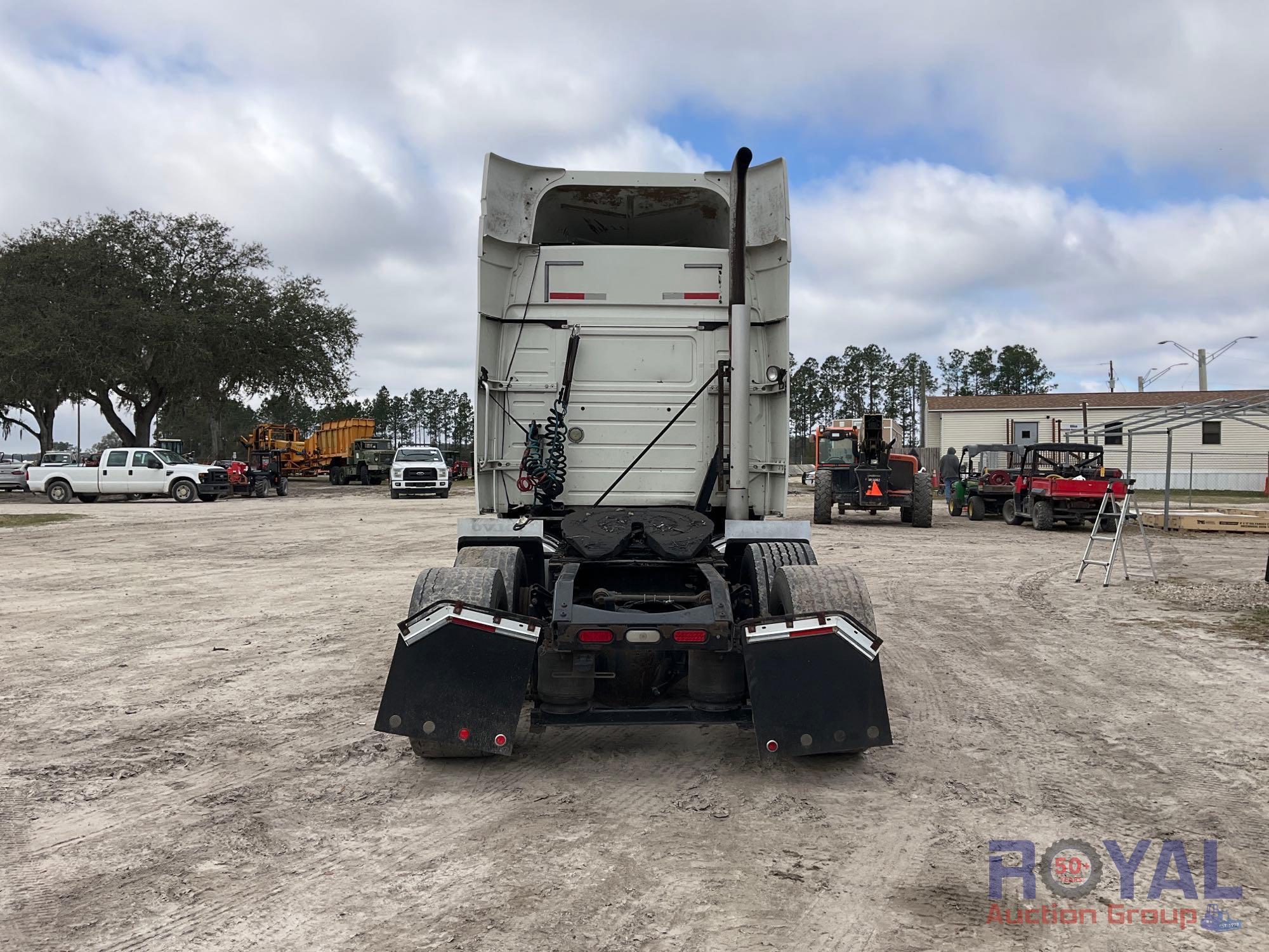 2010 Volvo VNL T/A Sleeper Truck Tractor