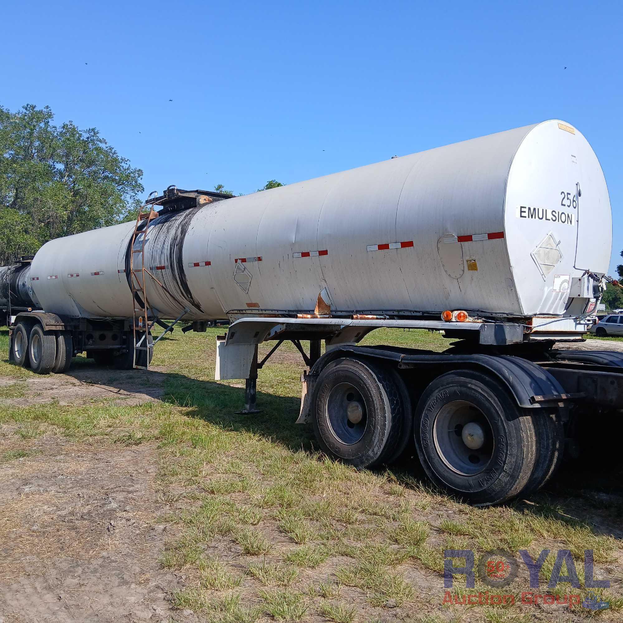 1988 Fruehauf TEH-F2-R 7,000 Gallon Tanker Trailer